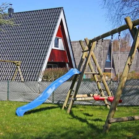 Knickkieker Nahe Der Ostsee In *